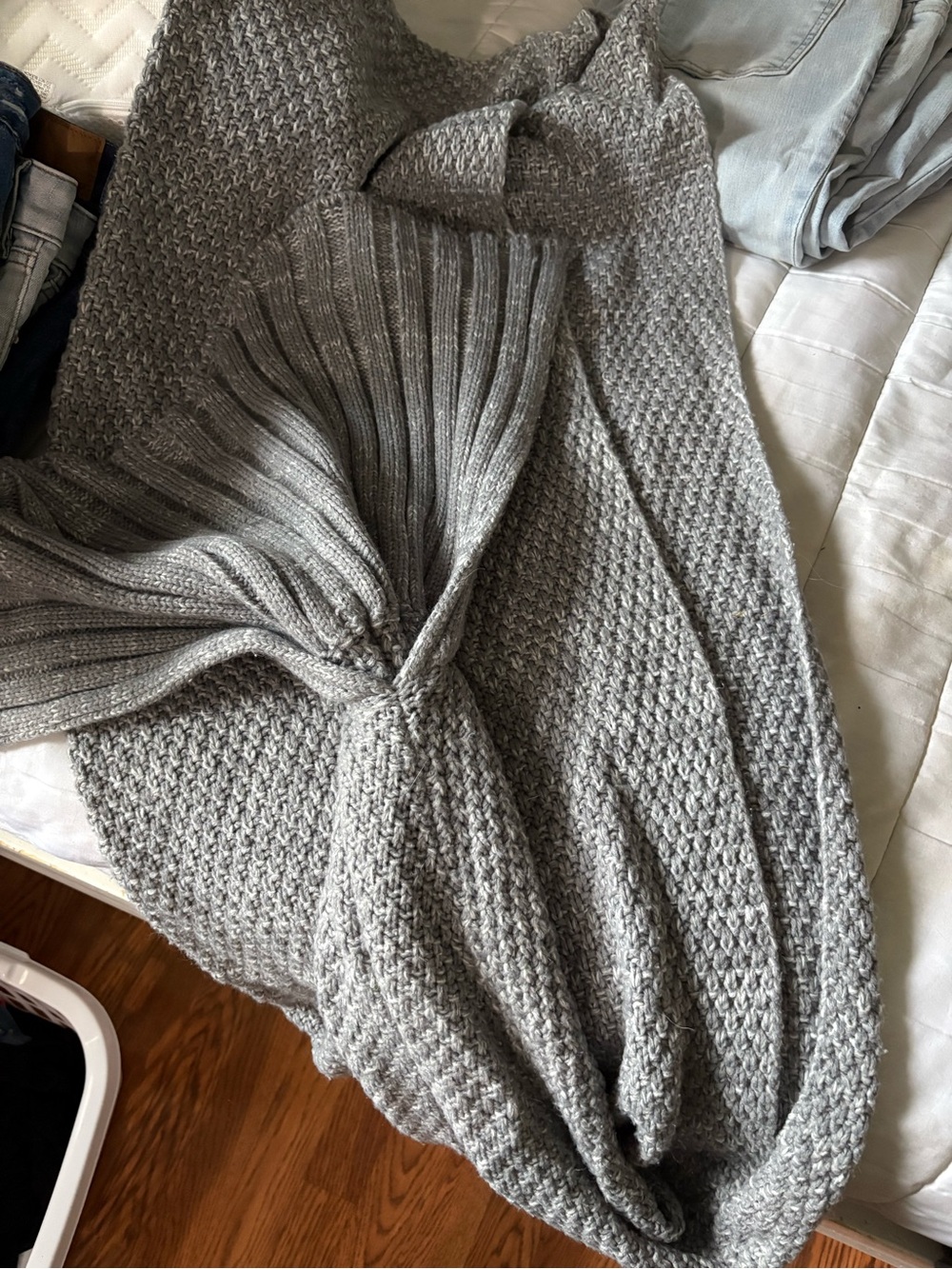 Mermaid Tail Knit Blanket